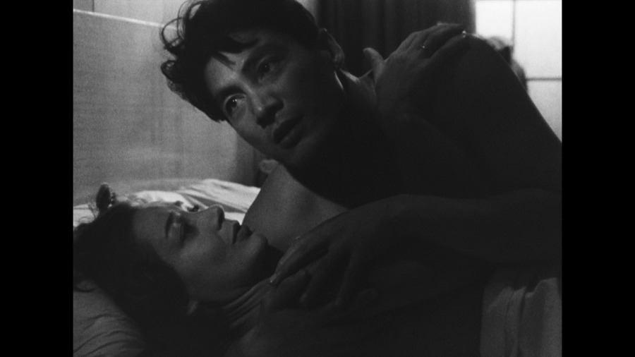 Screen capture from Hiroshima mon amour