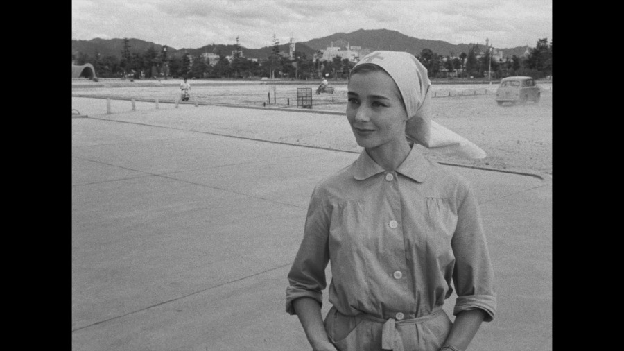 Screen capture from Hiroshima mon amour