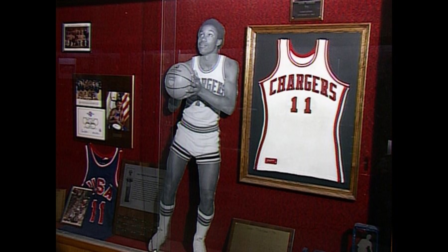 Screen capture from Hoop Dreams