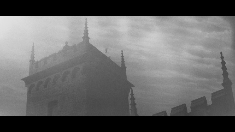 Screen capture from The Innocents