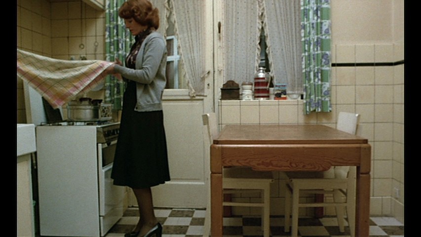 Screen capture from Jeanne Dielman, 23, quai du Commerce, 1080 Bruxelles