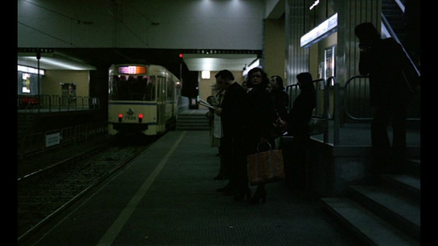 Screen capture from Jeanne Dielman, 23, quai du Commerce, 1080 Bruxelles
