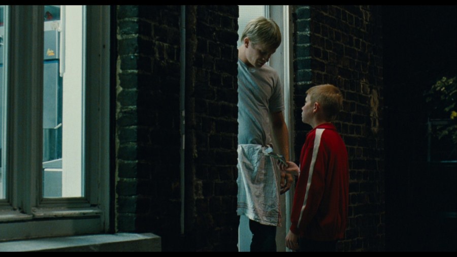 Screen capture from The Kid with a Bike