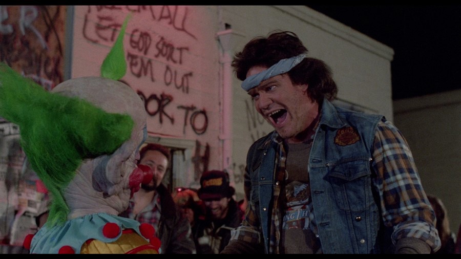 Screen capture from Killer Klowns from Outer Space