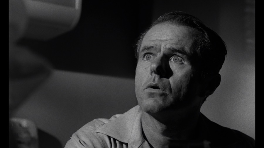 Screen capture from The Killing + Killer's Kiss
