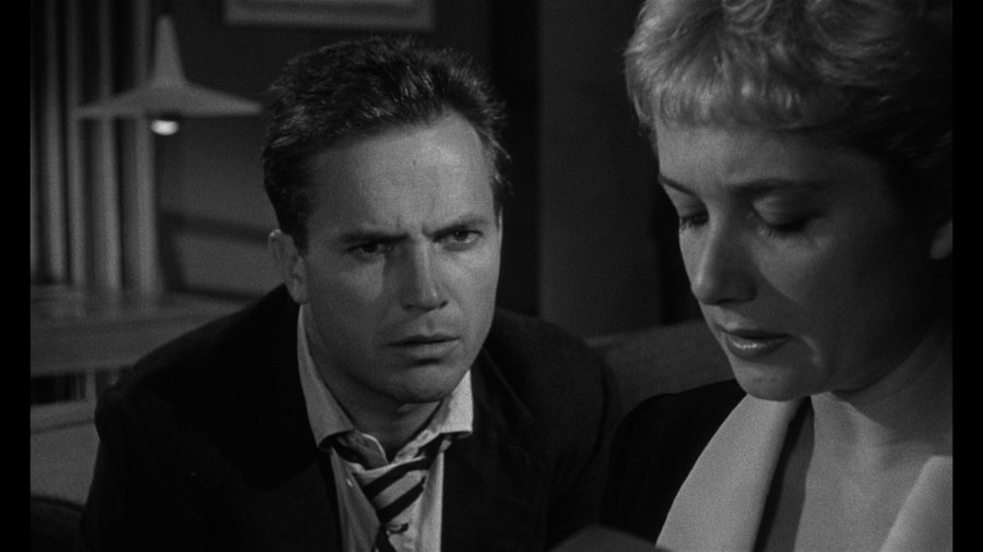 Screen capture from Kiss Me Deadly