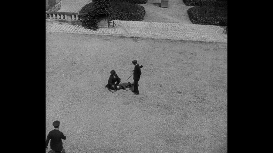 Screen capture from L'Age d'or / Un Chien Andalou