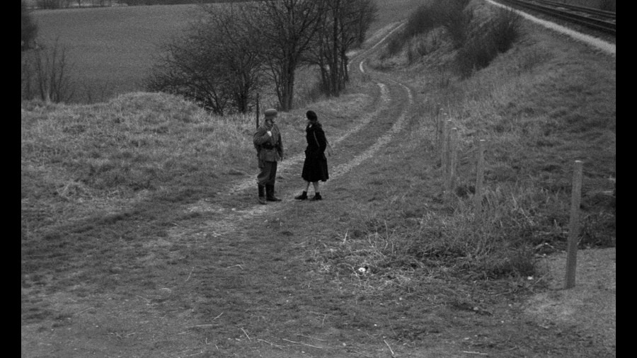 Screen capture from Léon Morin, Priest