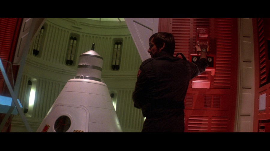 Screen capture from Lifeforce
