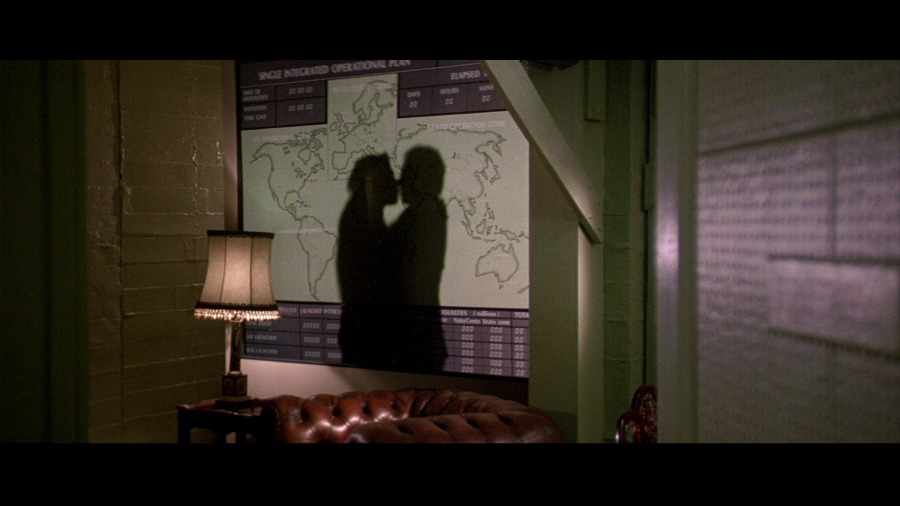 Screen capture from Lifeforce