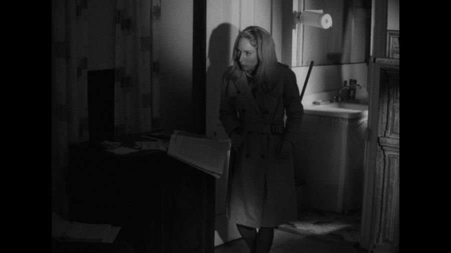 Screen capture from Night of the Living Dead