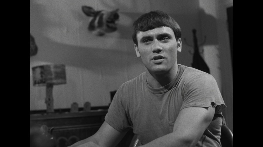 Screen capture from Night of the Living Dead