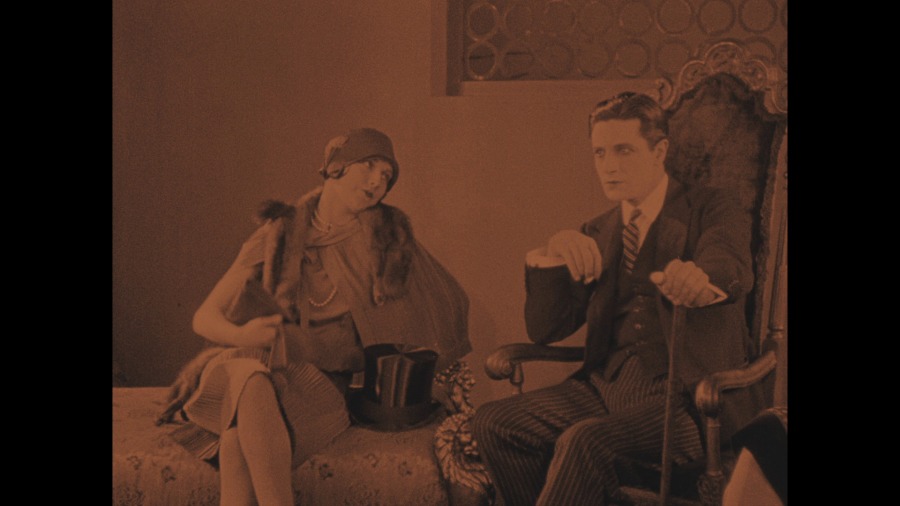 Screen capture from The Lodger: A Story of the London Fog