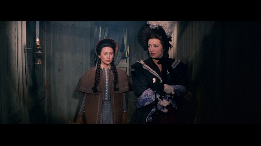 Screen capture from Lola Montès