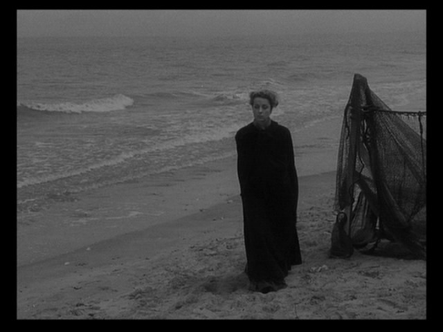 Screen capture from The Earrings of Madame de . . .