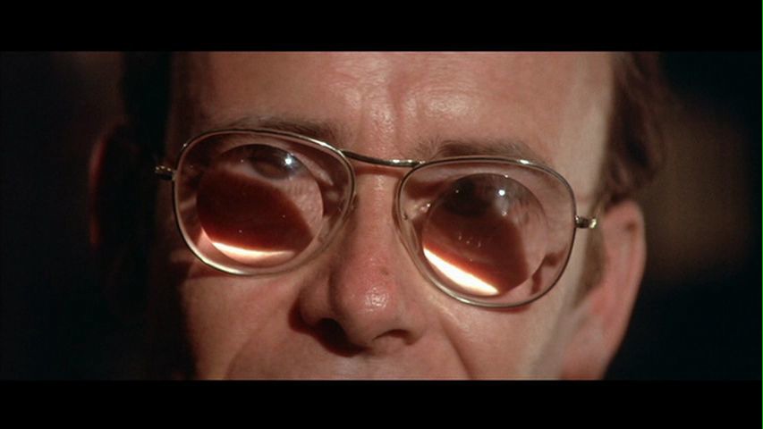 Screen capture from The Man Who Fell to Earth
