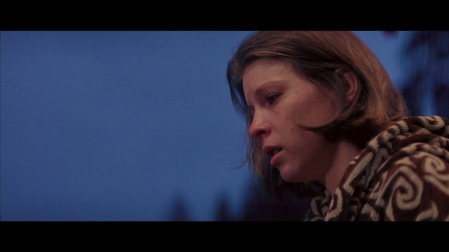 Screen capture from The Man Who Fell to Earth
