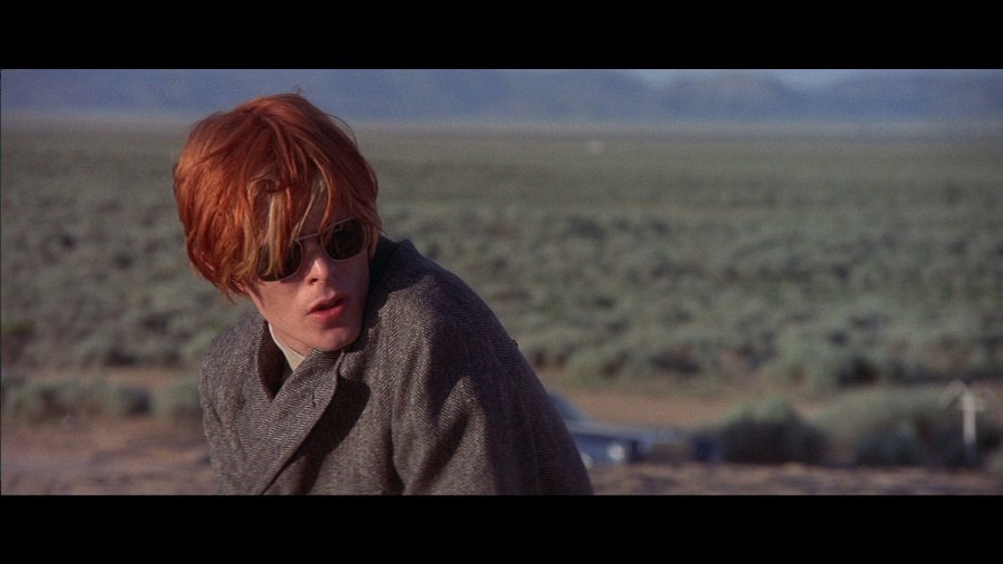 Screen capture from The Man Who Fell to Earth