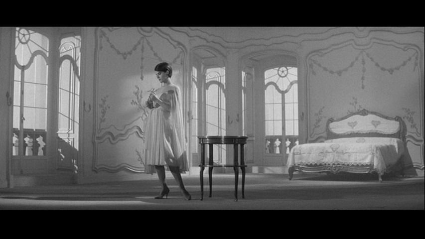 Screen capture from Last Year at Marienbad