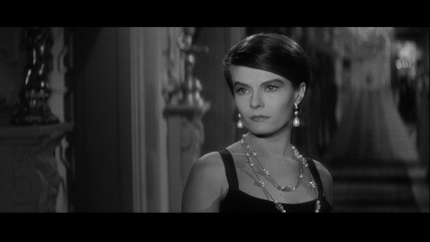 Screen capture from Last Year at Marienbad