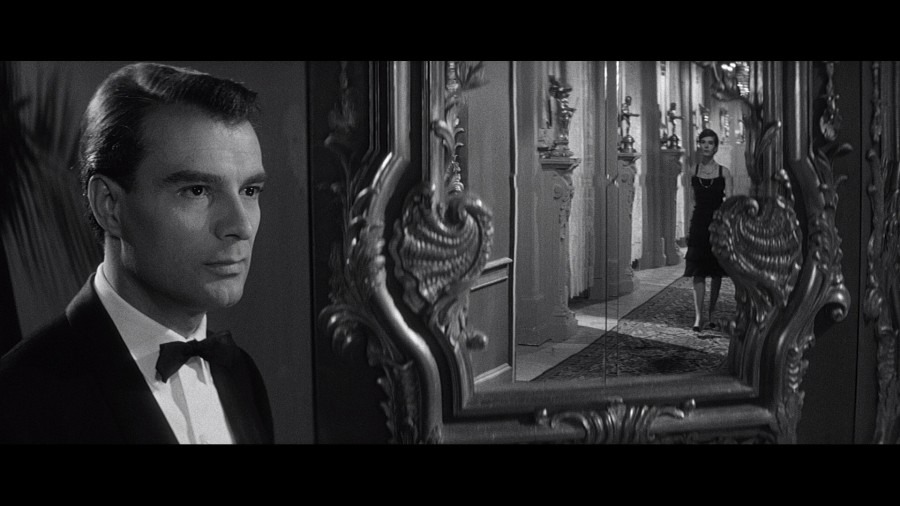 Screen capture from Last Year at Marienbad