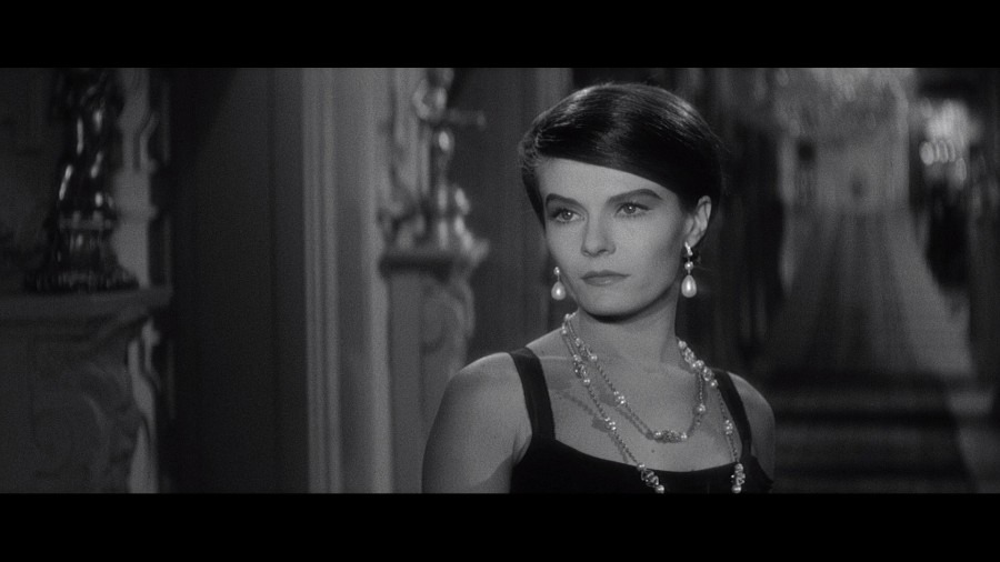 Screen capture from Last Year at Marienbad