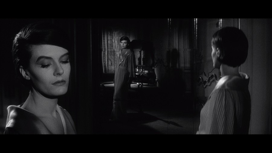 Screen capture from Last Year at Marienbad