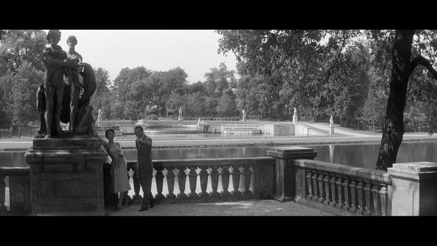 Screen capture from Last Year at Marienbad