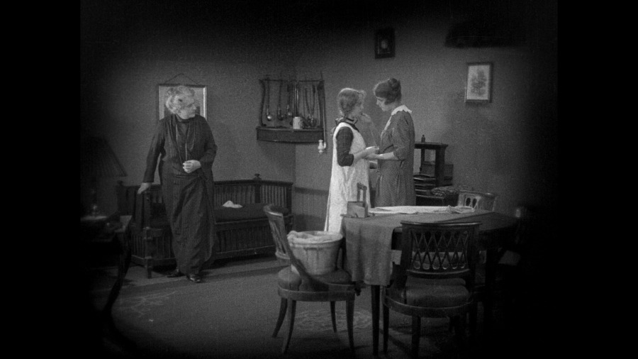 Screen capture from Master of the House