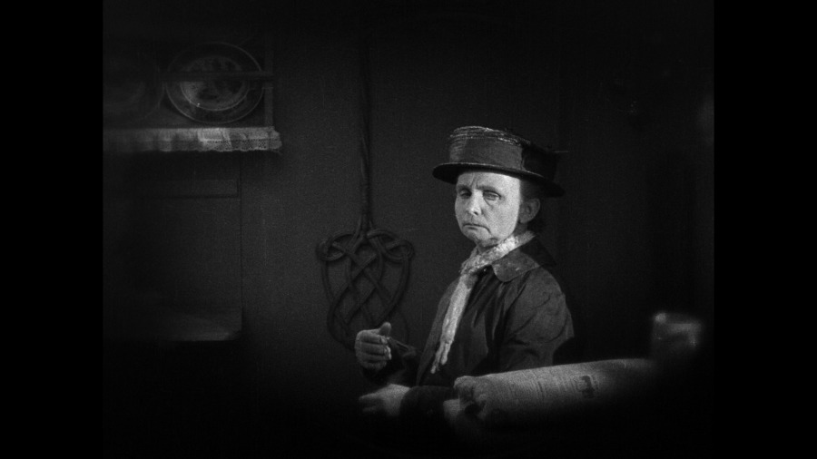 Screen capture from Master of the House