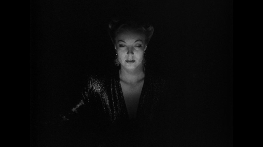 Screen capture from Ministry of Fear