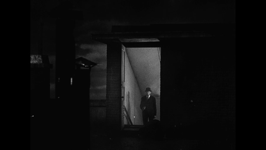 Screen capture from Ministry of Fear