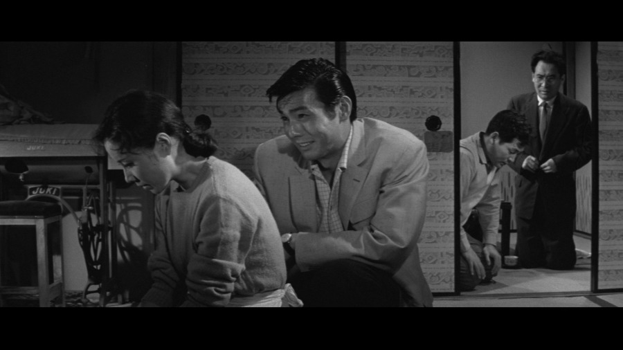 Screen capture from Nikkatsu Diamond Guys: Volume 1