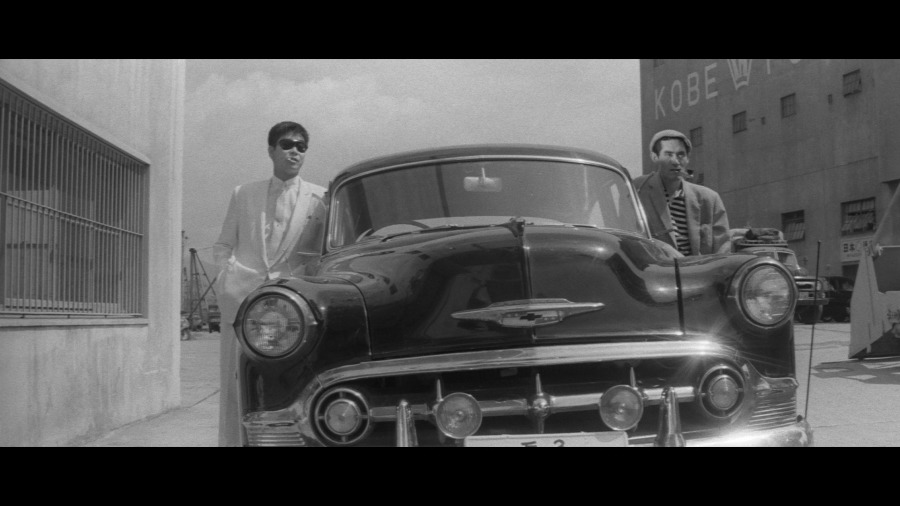 Screen capture from Nikkatsu Diamond Guys: Volume 1