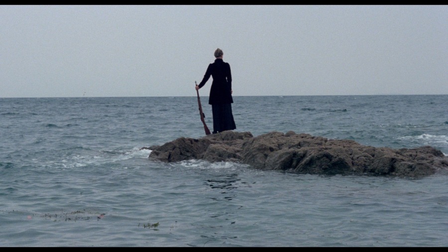 Screen capture from Noroît