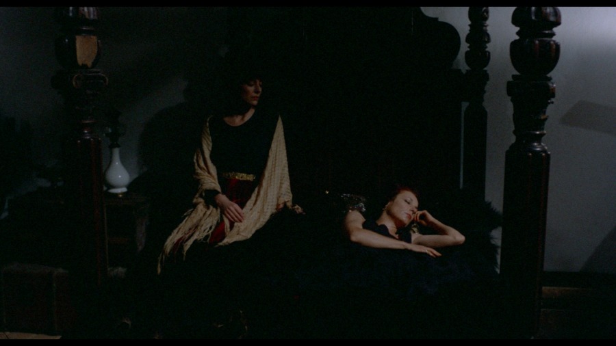 Screen capture from Noroît