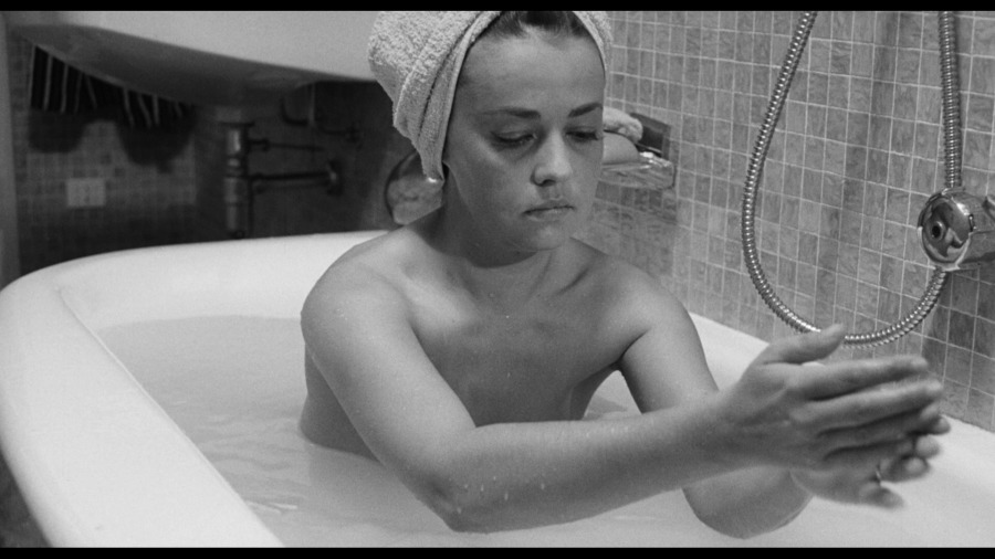 Screen capture from La notte