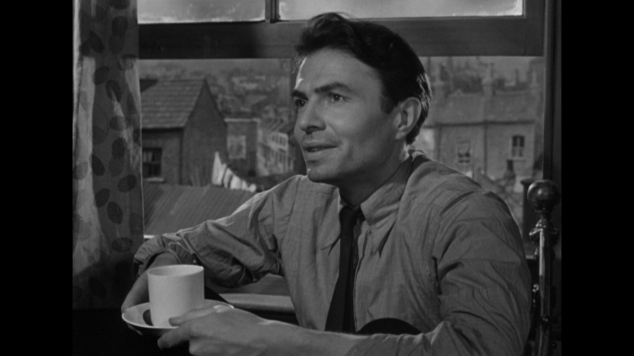 Screen capture from Odd Man Out