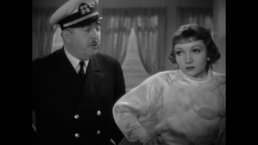 Screen capture from It Happened One Night