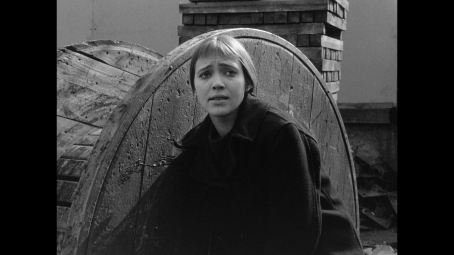 Screen capture from Band of Outsiders