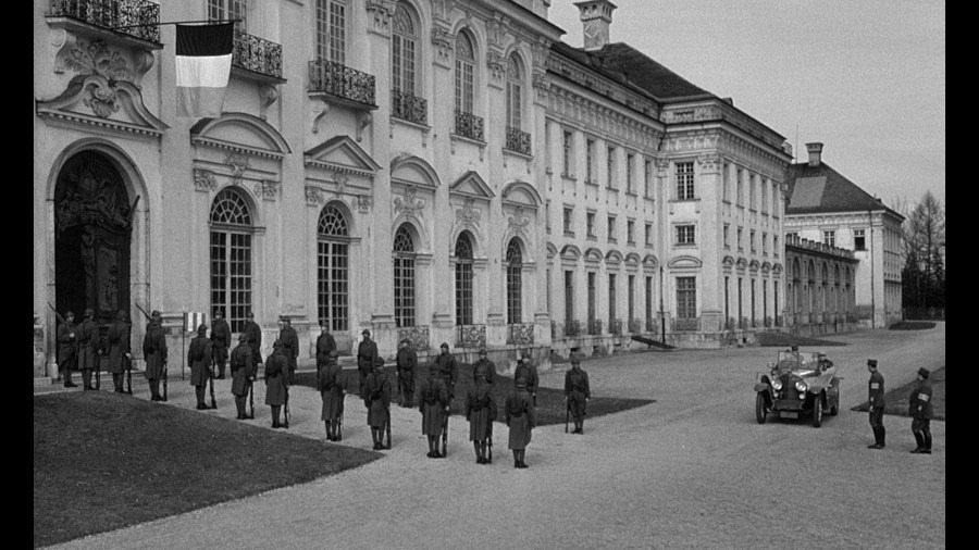 Screen capture from Paths of Glory