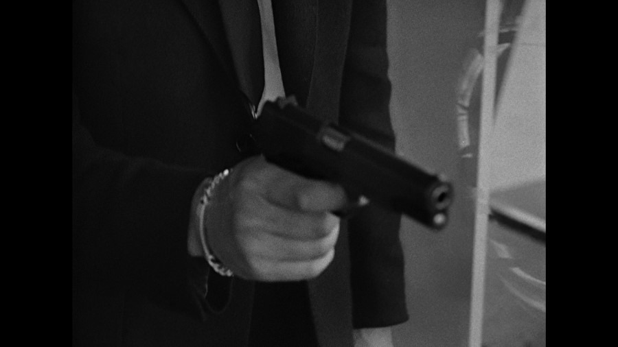 Screen capture from Le petit soldat
