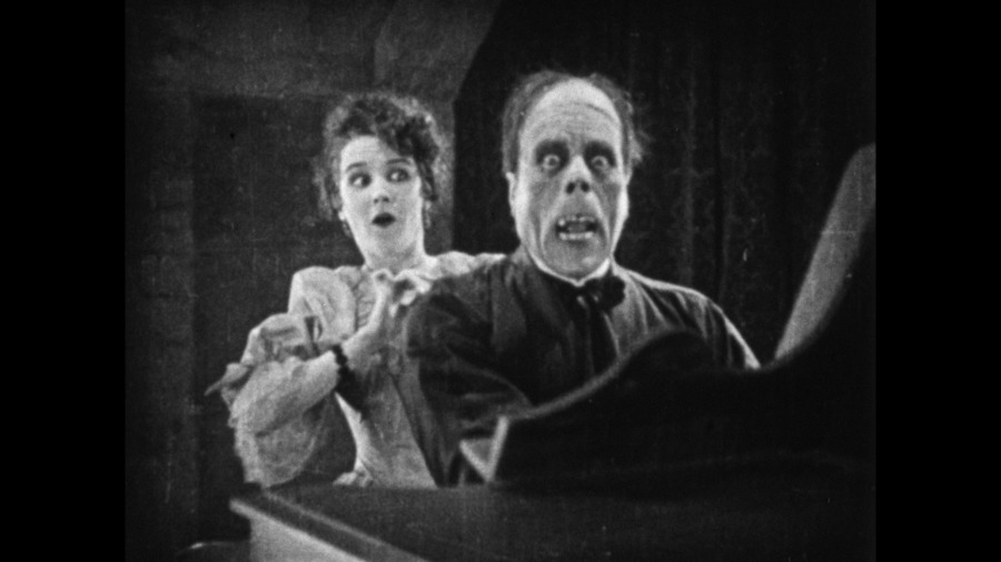 Screen capture from The Phantom of the Opera