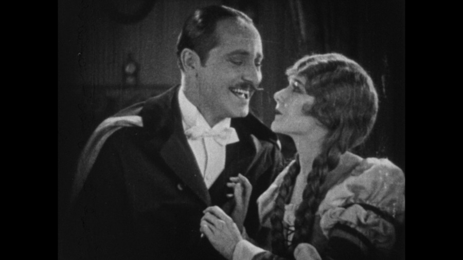 Screen capture from The Phantom of the Opera