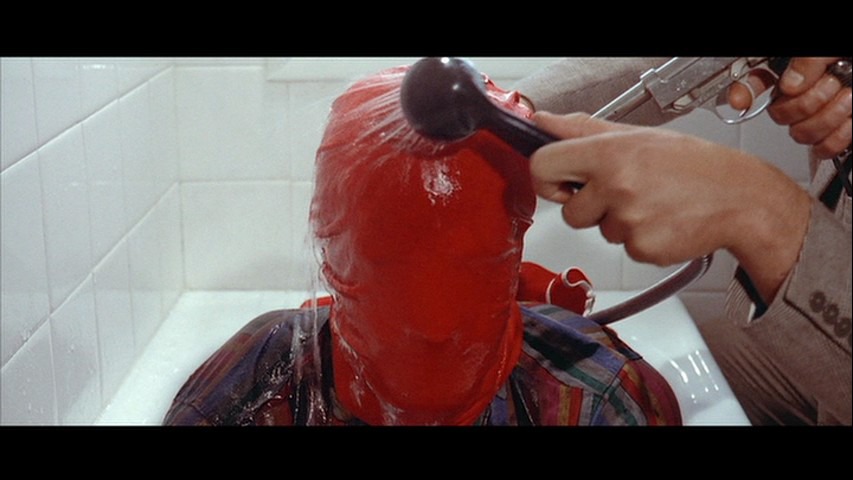 Screen capture from Pierrot le fou