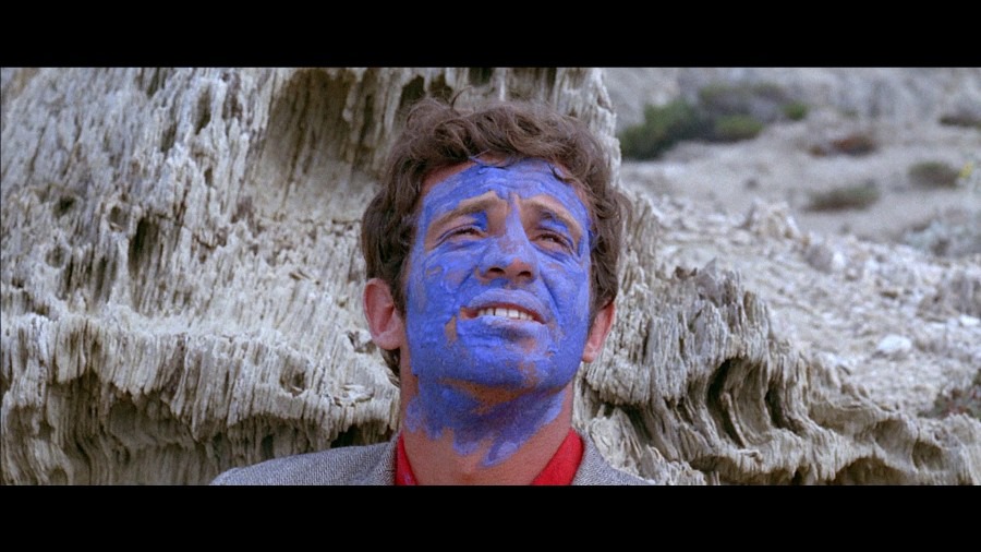 Screen capture from Pierrot le fou