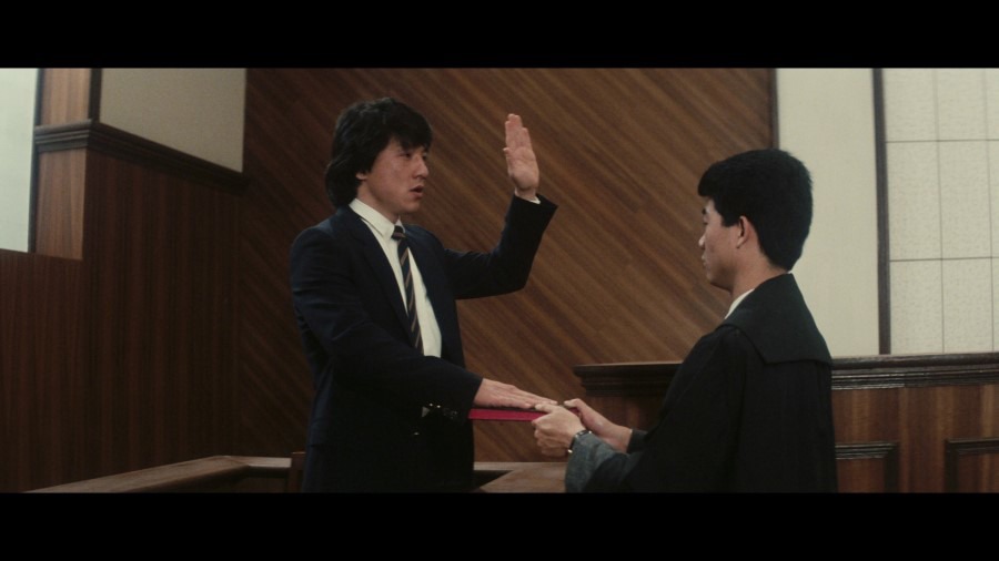 Screen capture from Police Story/Police Story 2