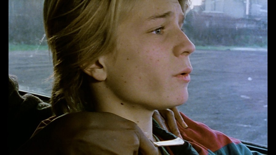 Screen capture from La promesse