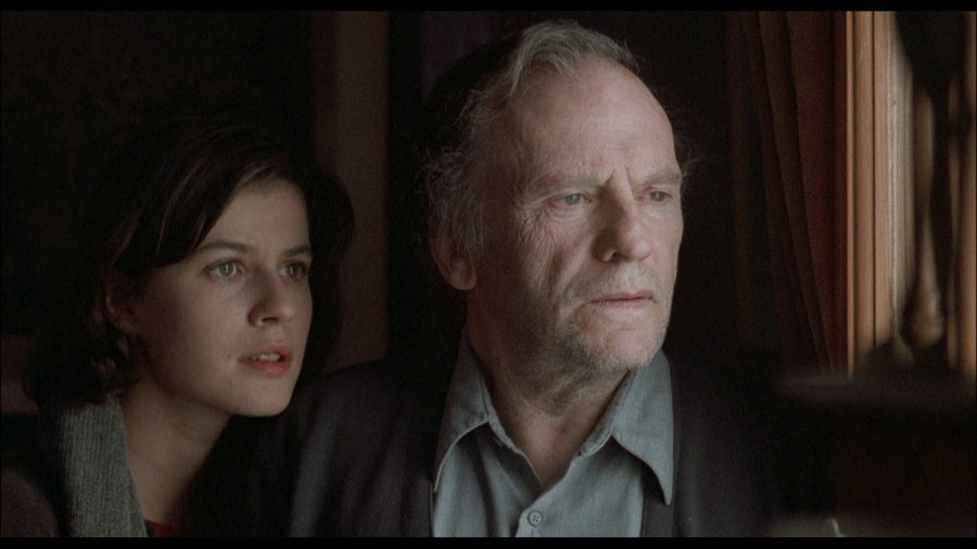 Screen capture from Three Colors