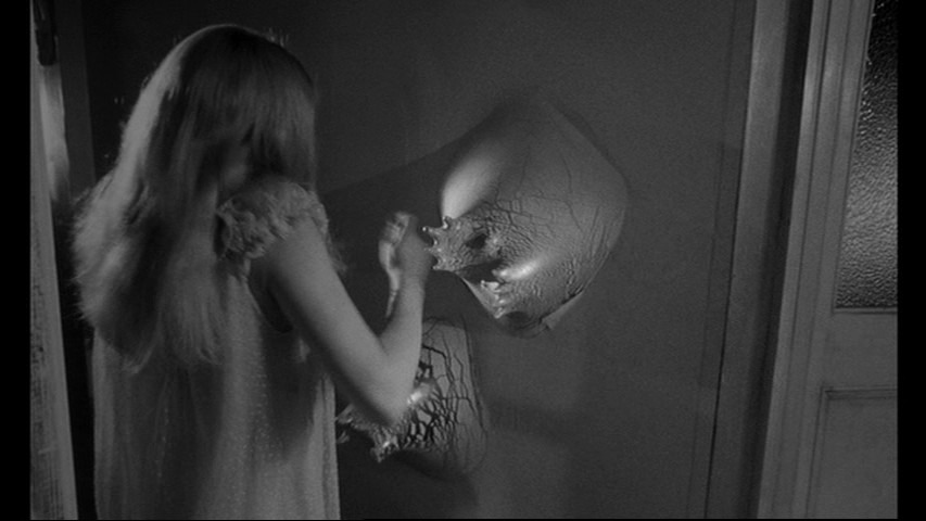 Screen capture from Repulsion